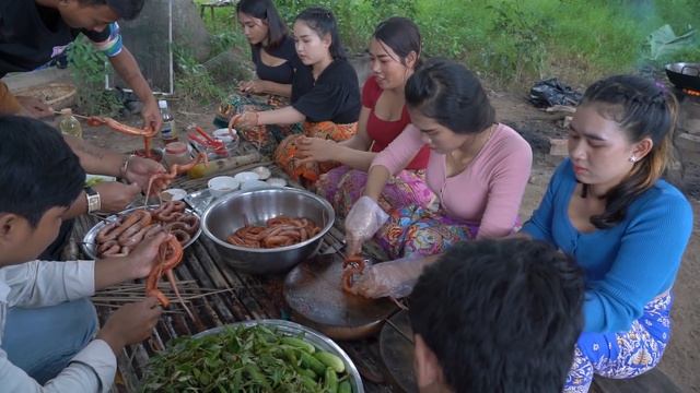 Amazing cooking and eating water snake grilled with chili recipe - Cooking skill смотреть онлайн