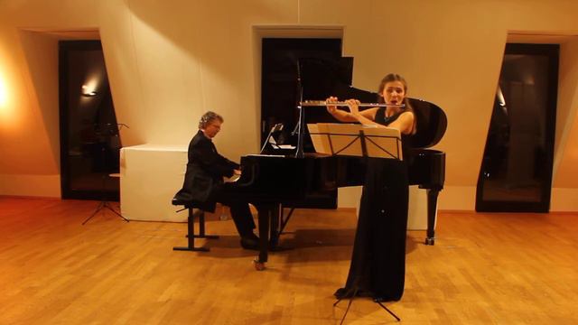 Ervin Schulhoff Sonata for flute III-IV часть Максимова Елизавета флейта смотреть онлайн