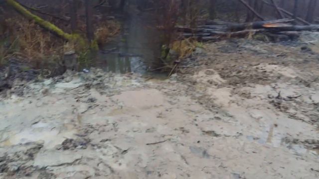 Чкаловск. Бедный наш ручей перекрыт опять. А мы думаем, откуда везде вода в Чкаловске стоит. смотреть онлайн