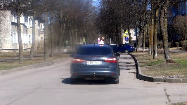 Разворот с прилегающей территории находящейся справа смотреть онлайн