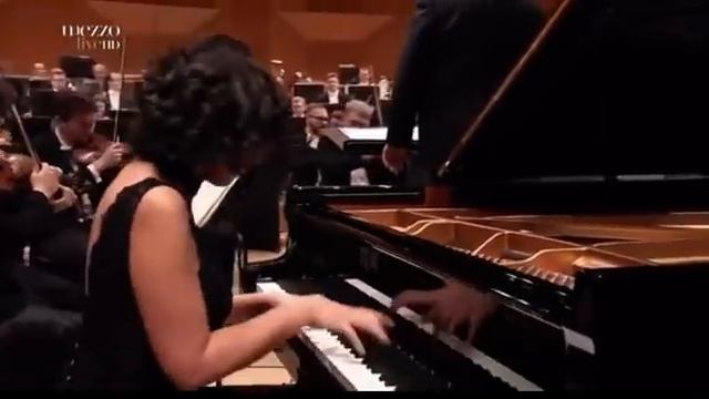 Khatia Buniatishvili - Rhapsody in Blue смотреть онлайн