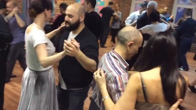 Танго нуэво. Средняя группа в Москве. EdissaDNItango смотреть онлайн