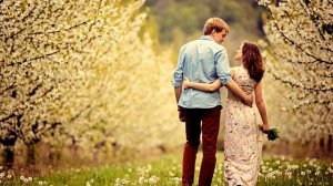 И пусть горят фонари, фонари. И пусть запомнят навеки они.