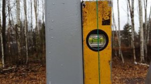 Как установить ЗАБОРНЫЙ СТОЛБ ровно и просто. ?✌. Забор своими руками.