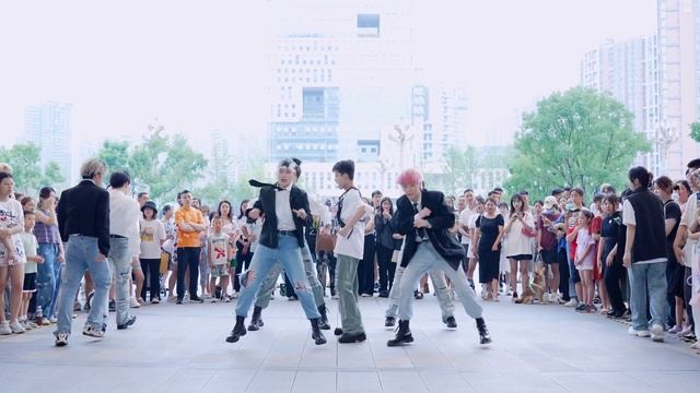 【DANCE COVER】 S Class-StrayKids смотреть онлайн