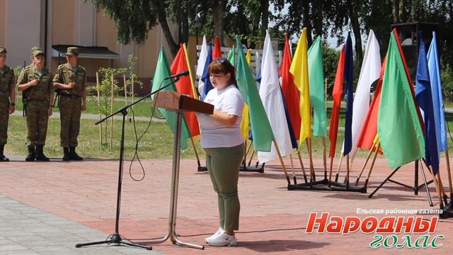 Закладка капсулы времени на 10 лет с посланием для потомков от жителей Ельщины смотреть онлайн