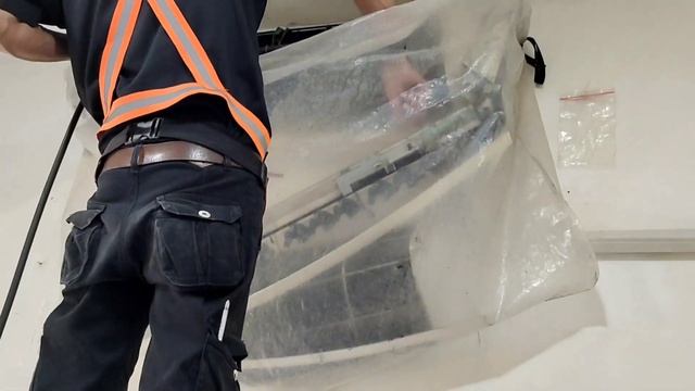 How to Clean AC Air Conditioner Mitsubishi Heavy Industries LTD in Pasar Senen Station смотреть онлайн
