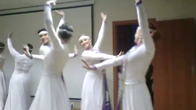 Танец в новом году. Название танца Арси пар смотреть онлайн