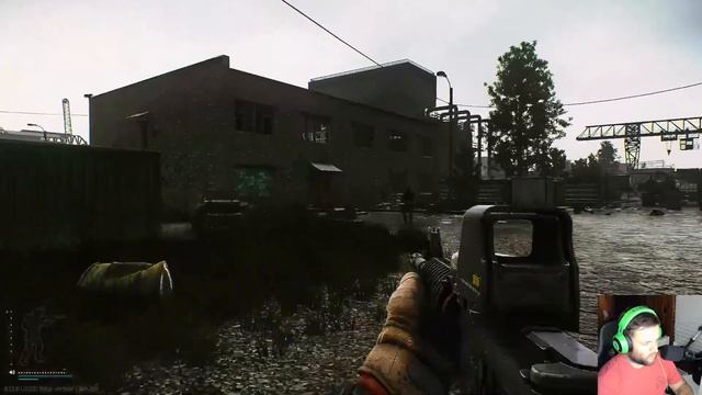 Getting these cheeks clapped in Tarkov Trios смотреть онлайн