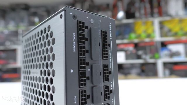 Heavy Metal - Phanteks Luxe 2 Time-Lapse Build смотреть онлайн