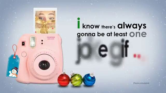 FUJIFILM INSTAX Mini 8 Holiday Gift смотреть онлайн