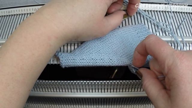 V-образный вырез. Как рассчитать, связать и обработать смотреть онлайн