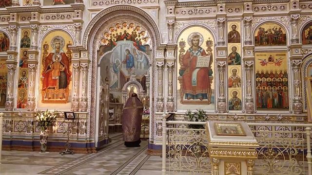 Всенощное бдение в праздник Воздвижения Честного и Животворящего Креста Господня . смотреть онлайн