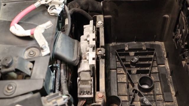 Renault Scenic 3 Battery Replacement (AGM) | Promo Code In Description смотреть онлайн