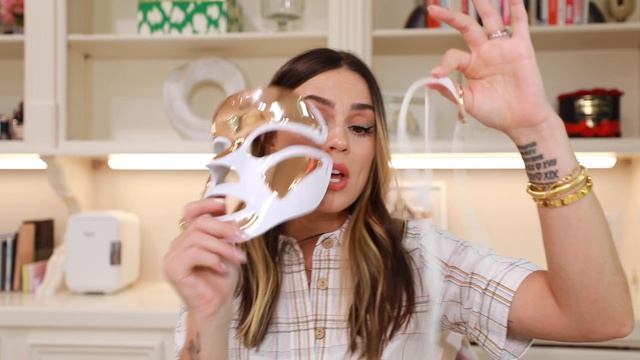 Dr Dennis Gross LED Mask Review смотреть онлайн