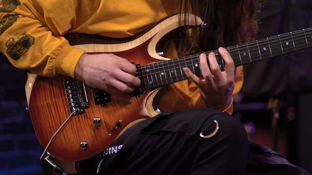 The Sessions: Cort X700 Duality (feat. Hedras Ramos)