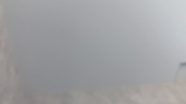 Белый матовый натяжной потолок, установка диодной люстры, светильников и потолочного карниза ПК 5 смотреть онлайн