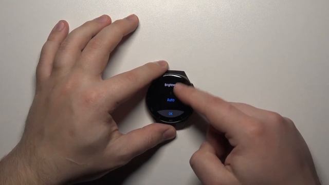 How to Change Screen Brightness in HUAWEI Watch GT 2e – Adjust Display Settings смотреть онлайн
