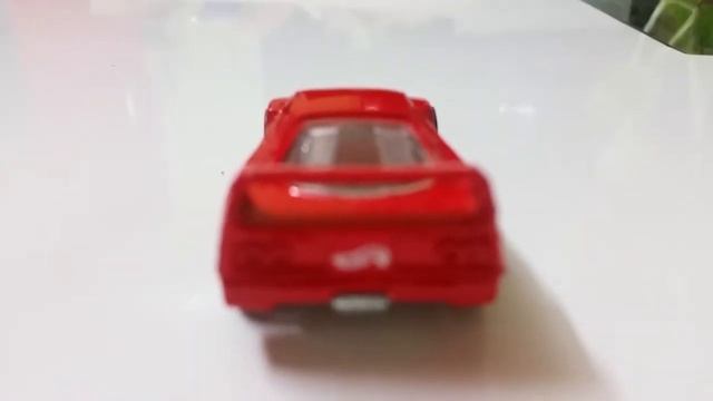 Hot Wheels Ferrari F40 Red/Rojo смотреть онлайн