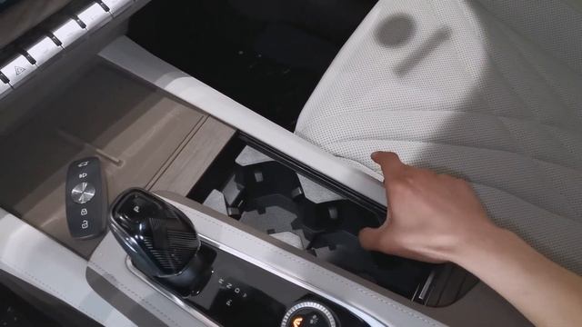 2023 Roewe RX9 Seven-seat SUV in-depth Walkaround смотреть онлайн