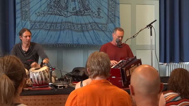 Krishna Das - Sri Ram, Jai Ram, Jai Jai Ram - Zurich, July 13, 2013 смотреть онлайн