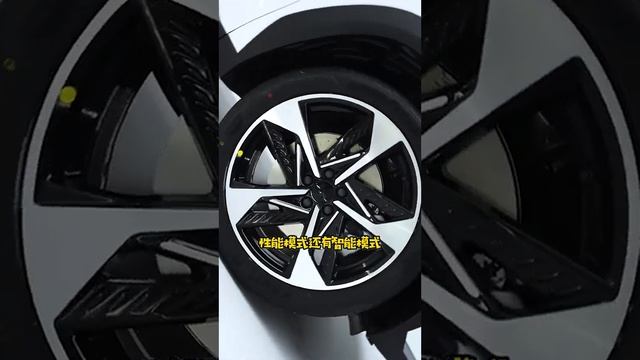 吉利高端新能源车，银河L7，1.5T四缸雷神发动机，安全智能又实惠 смотреть онлайн