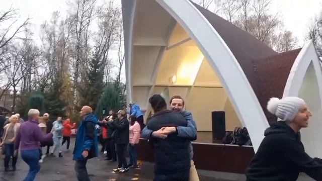 Харьков,танцы,04.11.,Снегурочка на сцене? смотреть онлайн