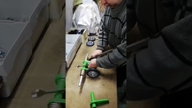 Новая тележка болансира снегахода Буран! смотреть онлайн