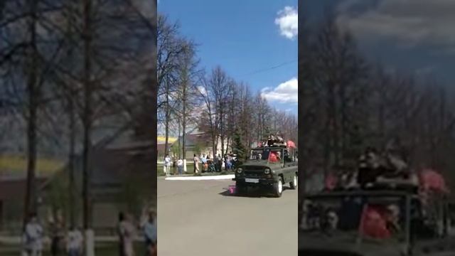 Сарманда ретро машиналар парады смотреть онлайн