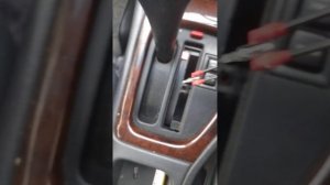 Toyota Carina замена лампы освещения АКП