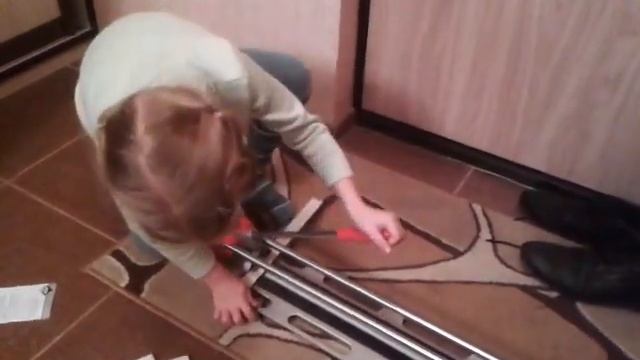 Плиткорезом Rubi может работать даже ребенок смотреть онлайн