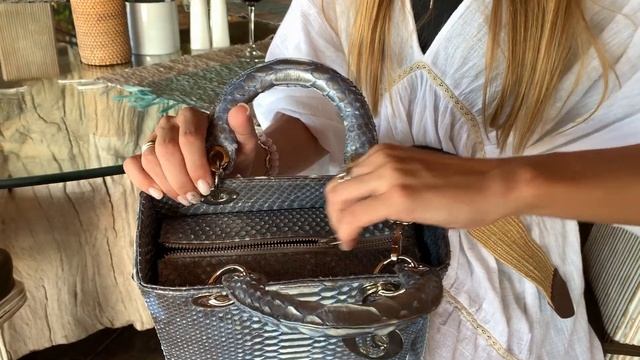 Сумка из кожи питона смотреть онлайн