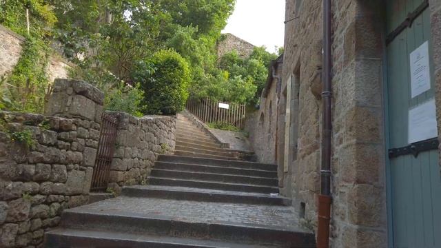 Mont-Saint-Michel Normandy Walking Tour》France Destination Guide 2021【4K】 смотреть онлайн