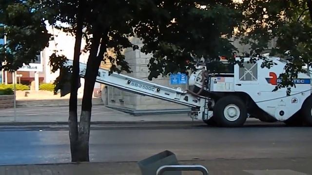 Шаттл приземлился в центре Курска