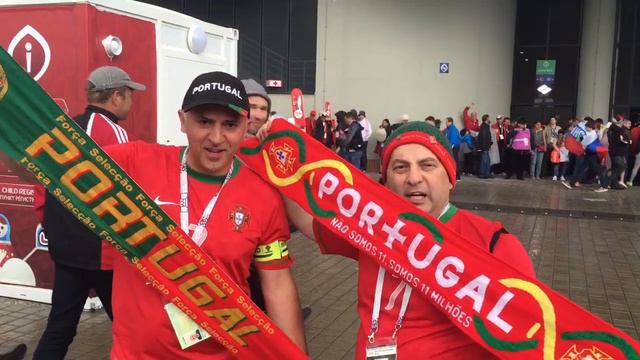 Роналду и португальские болельщики учат русский язык смотреть онлайн