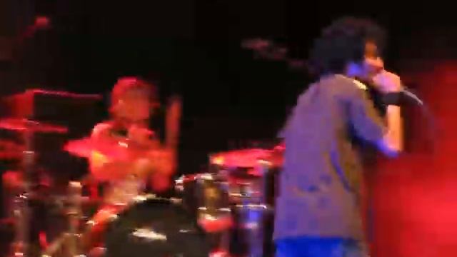 Violent Groovy - Aislado смотреть онлайн