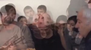 Старик На Балалайке Поет Дуьненчохь Дуй Ца Хууш Чеченская Песня