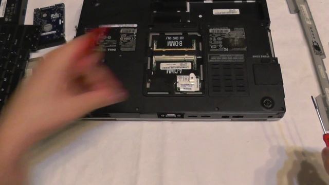 Dell Inspiron 1501 Disassemble