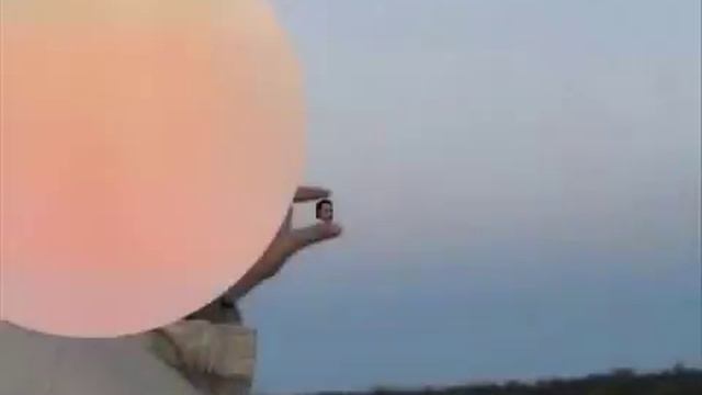 Why you shouldn't ask Internet to Photoshop you - Internet Photoshop Trolls смотреть онлайн