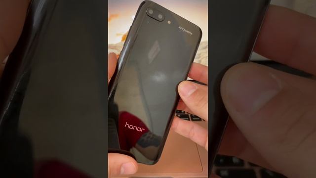 Топовые бюджетки Honor 10 4/128 смотреть онлайн