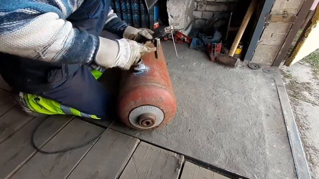 Гидравлический бак из газового баллона