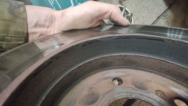 Тормозные колодки и диски Mercedes Benz смотреть онлайн