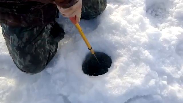 Щука 4кг р.Ока 15 февраля 2013 смотреть онлайн