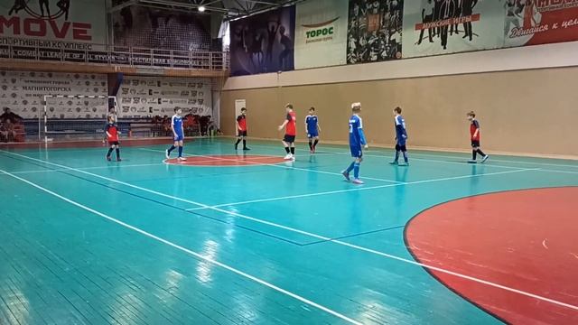Центр футбола 12 - Арсенал смотреть онлайн