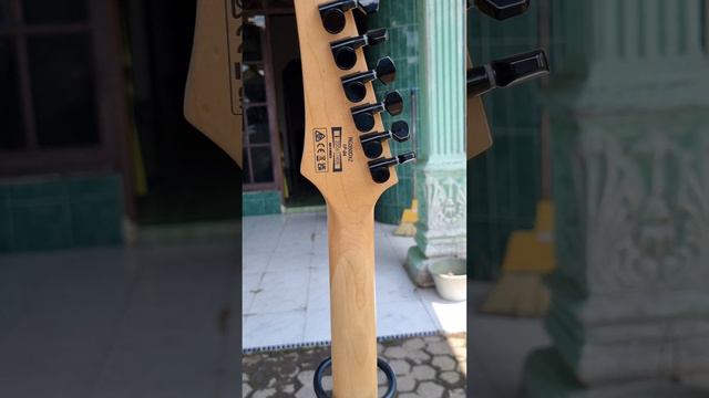 Ibanez RG 350 DXZ смотреть онлайн