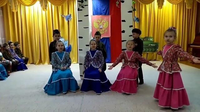 Три девицы под окном! и танец "Травушка муравушка" смотреть онлайн