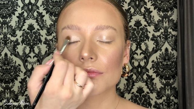 Hollywood Makeup Tutorial. Makeup Red Lips Cat Eyes. #makeup смотреть онлайн