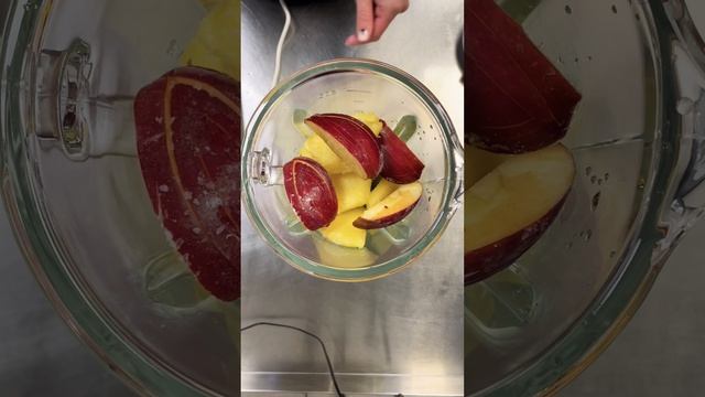 Банан, киви, ананас, яблоко, сливки, молоко ?❤️ #рецепт #рецептсмузи #смузи #простойрецепт смотреть онлайн