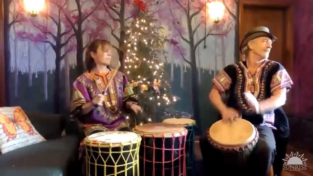 Steve Lange and Megan Biner: West African Drumming смотреть онлайн