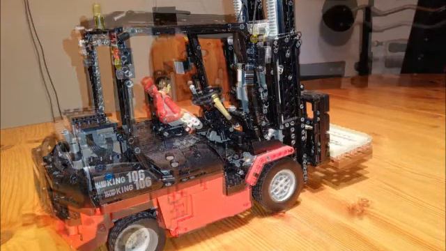 Mould King Gabelstabler, Forklift смотреть онлайн